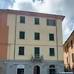 Casa Fronte Con Ascensore *