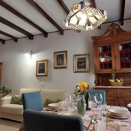 Casa Fronte Con Ascensore Le Grazie (Liguria)
