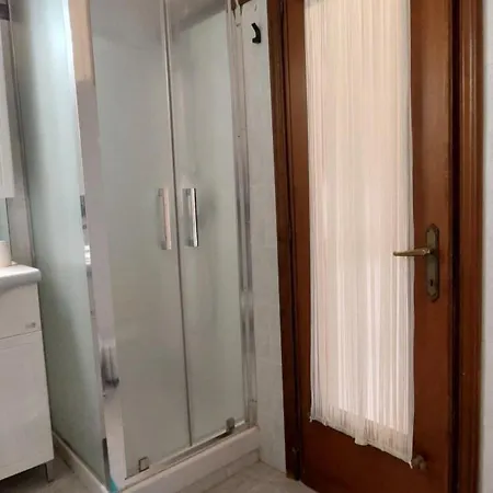 Casa Fronte Con Ascensore * Le Grazie (Liguria)