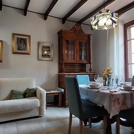 Casa Fronte Con Ascensore