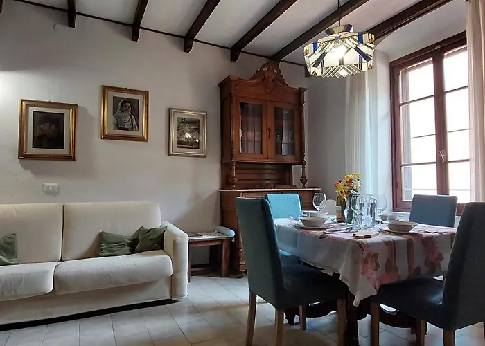 Casa Fronte Con Ascensore