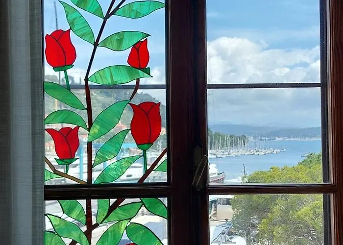 Lägenhet Casa Fronte Con Ascensore Le Grazie (Liguria)