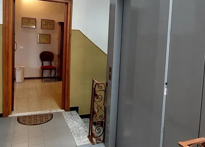 Casa Fronte Con Ascensore Le Grazie (Liguria)